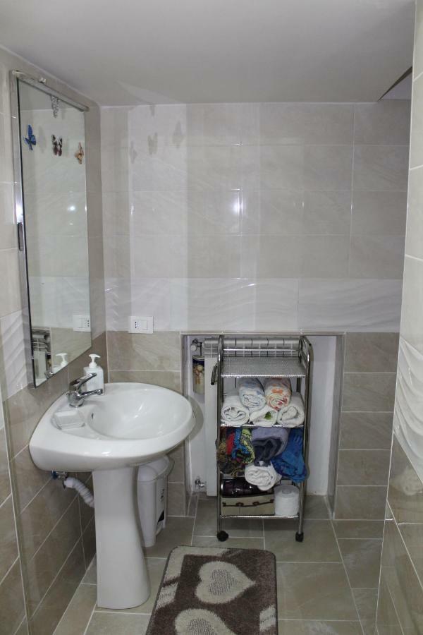 A&C Sweethome Napoli Bagian luar foto