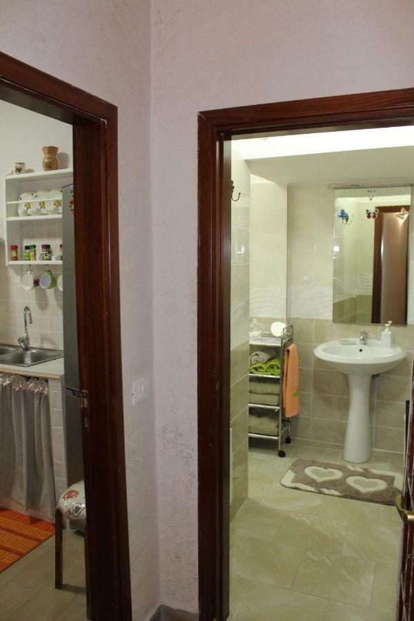 A&C Sweethome Napoli Bagian luar foto